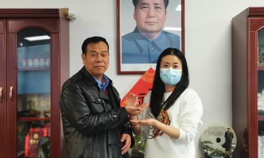 通辽米乐集团细胞生物科技有限公司喜迎屠呦呦教授团队最新造就青蒿育种  《中康优青1号》